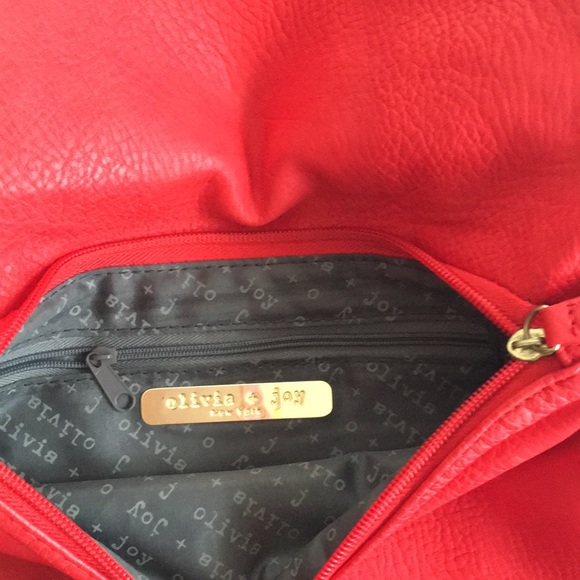 Olivia & Joy red crossbody bag - Picture 4 of 6